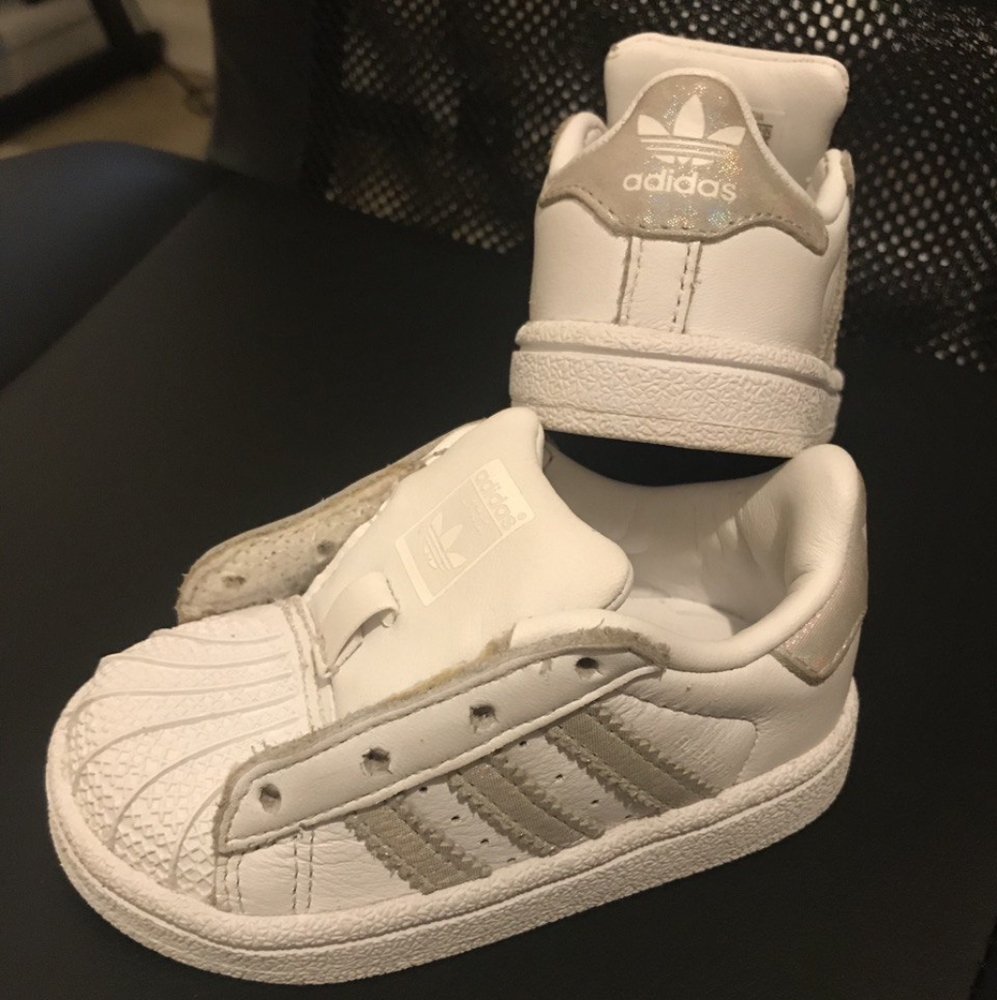 Toddler Size 4 Adidas Shell toe White Sparkle